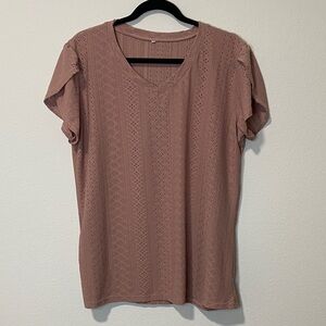 XXL Women's Top in Dusty Pink Eyelet Design
